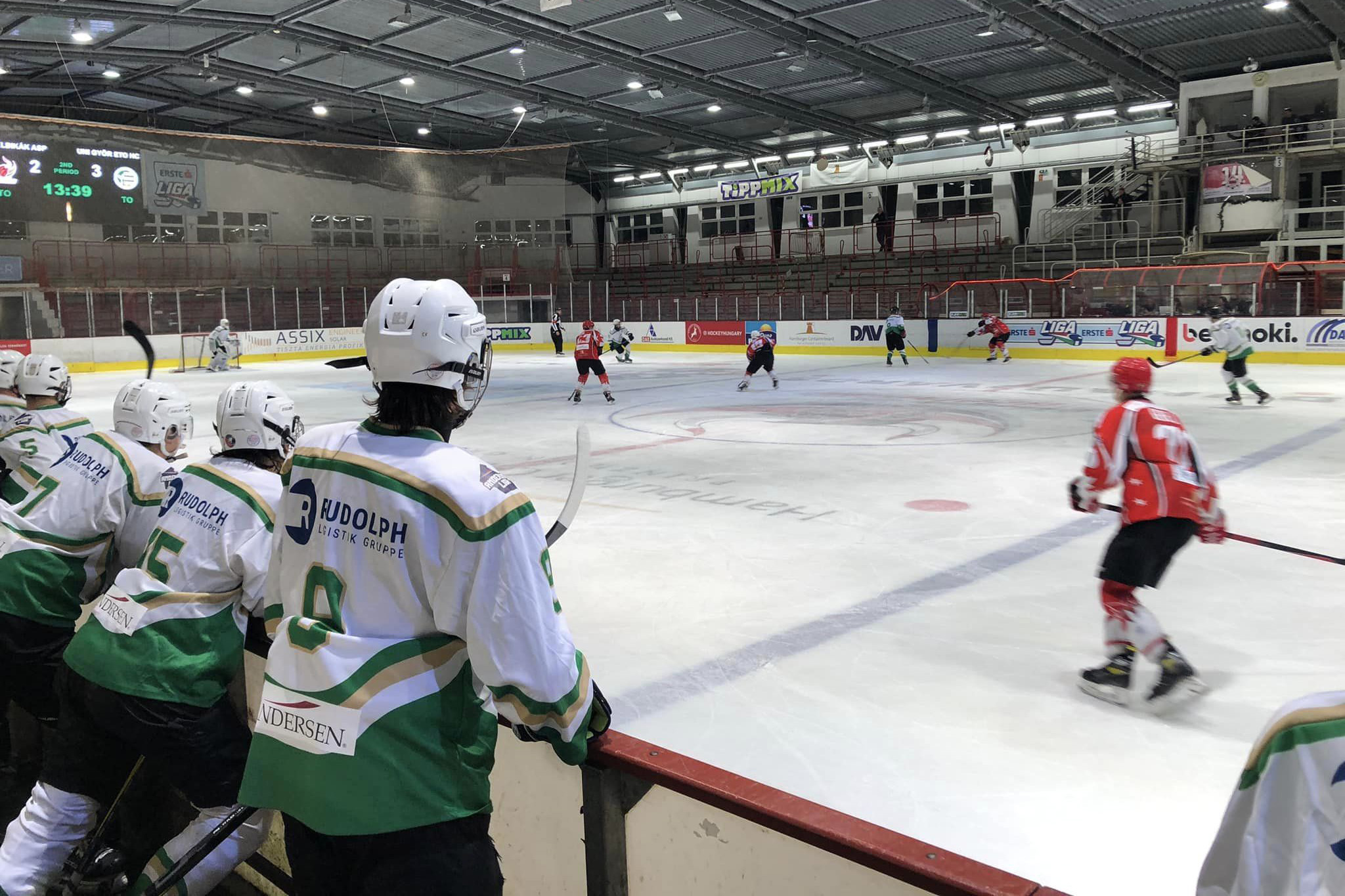 A resounding victory in Dunaújváros! ASP vs UNI GYŐR ETO 3:9