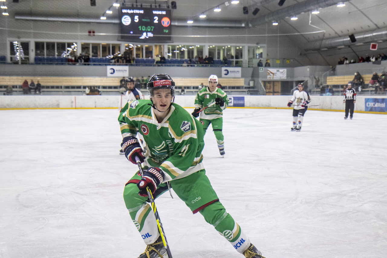 A confident victory against the newcomers. – image 12